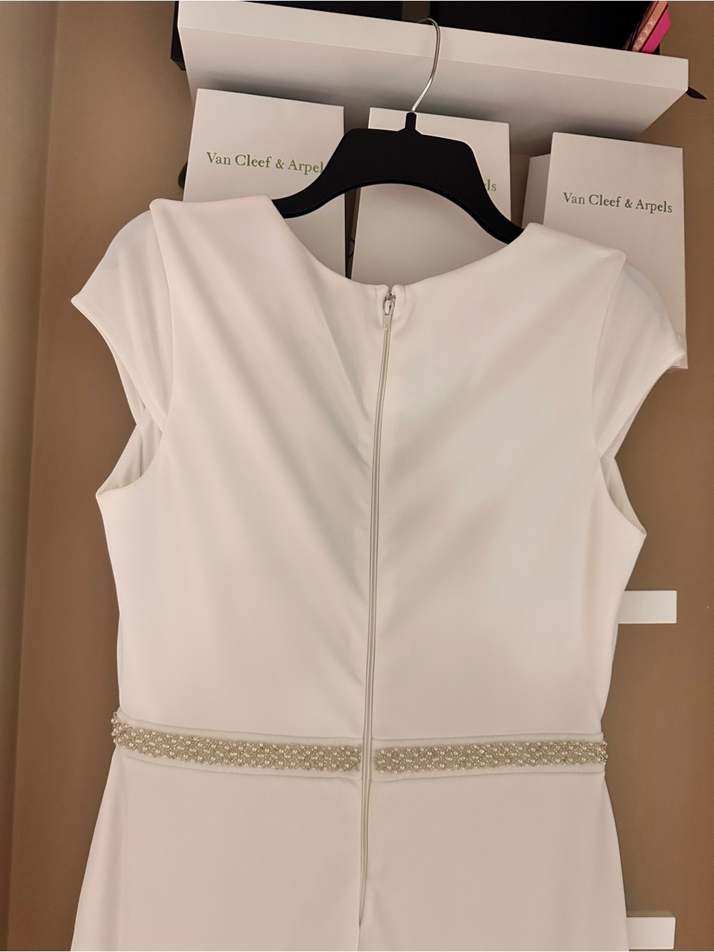 Elegant White Cap-Sleeve Maxi Dress with Beaded Waist - Picture 7 of 7